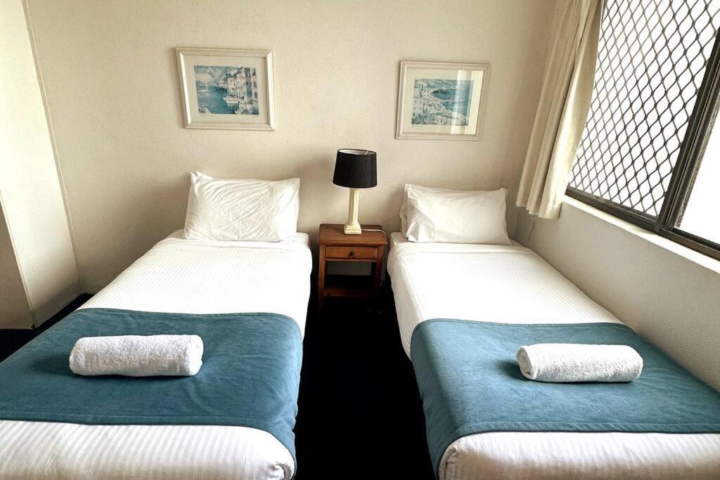 2 Bedroom Ocean View - Alexandria Apartments -Alexandra Headland 玛志洛 外观 照片
